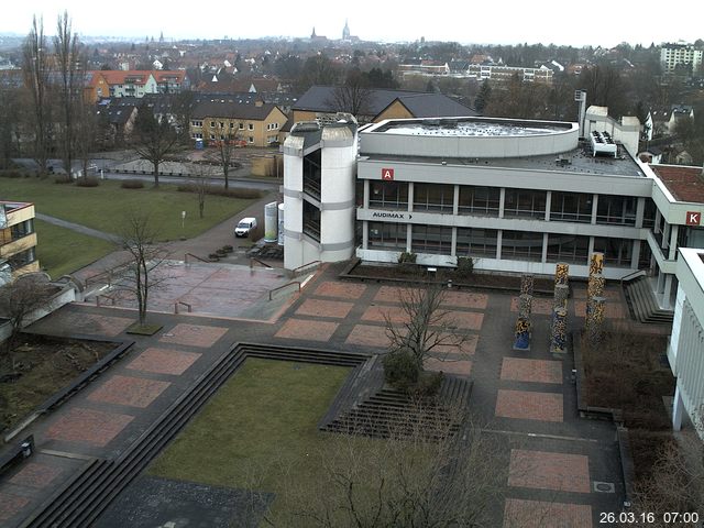 Foto der Webcam: Verwaltungsgeb&auml;ude, Innenhof mit Audimax, H&ouml;rsaal-Geb&auml;ude 1