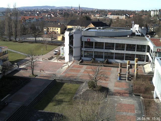 Foto der Webcam: Verwaltungsgeb&auml;ude, Innenhof mit Audimax, H&ouml;rsaal-Geb&auml;ude 1