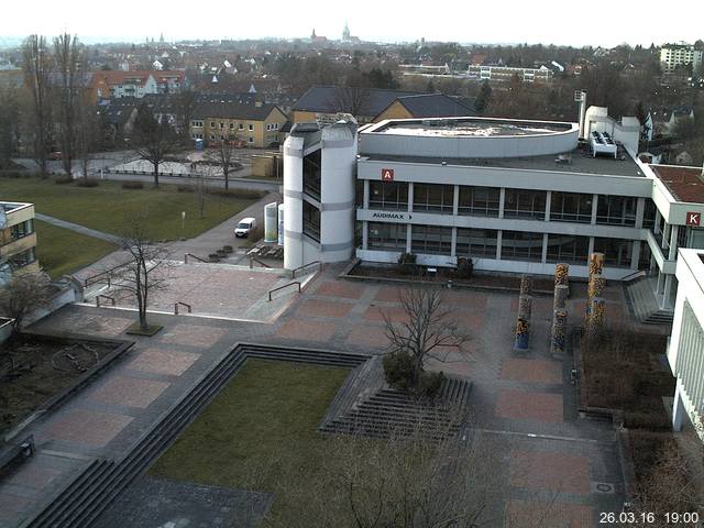 Foto der Webcam: Verwaltungsgeb&auml;ude, Innenhof mit Audimax, H&ouml;rsaal-Geb&auml;ude 1