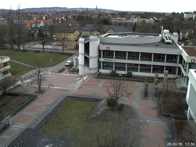 Foto der Webcam: Verwaltungsgeb&auml;ude, Innenhof mit Audimax, H&ouml;rsaal-Geb&auml;ude 1