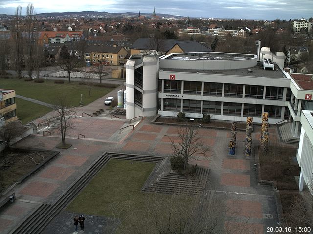 Foto der Webcam: Verwaltungsgeb&auml;ude, Innenhof mit Audimax, H&ouml;rsaal-Geb&auml;ude 1