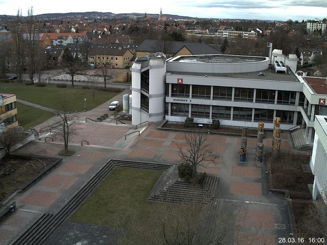 Foto der Webcam: Verwaltungsgeb&auml;ude, Innenhof mit Audimax, H&ouml;rsaal-Geb&auml;ude 1