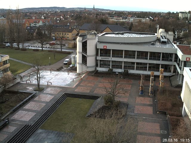 Foto der Webcam: Verwaltungsgeb&auml;ude, Innenhof mit Audimax, H&ouml;rsaal-Geb&auml;ude 1