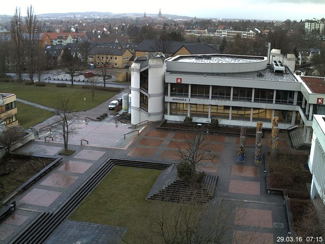 Foto der Webcam: Verwaltungsgeb&auml;ude, Innenhof mit Audimax, H&ouml;rsaal-Geb&auml;ude 1