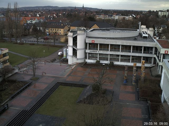 Foto der Webcam: Verwaltungsgeb&auml;ude, Innenhof mit Audimax, H&ouml;rsaal-Geb&auml;ude 1