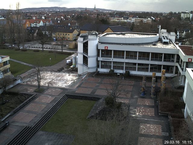 Foto der Webcam: Verwaltungsgeb&auml;ude, Innenhof mit Audimax, H&ouml;rsaal-Geb&auml;ude 1