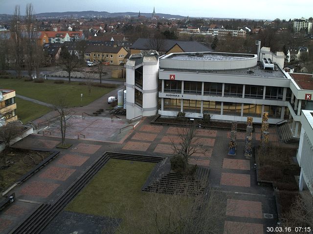 Foto der Webcam: Verwaltungsgeb&auml;ude, Innenhof mit Audimax, H&ouml;rsaal-Geb&auml;ude 1