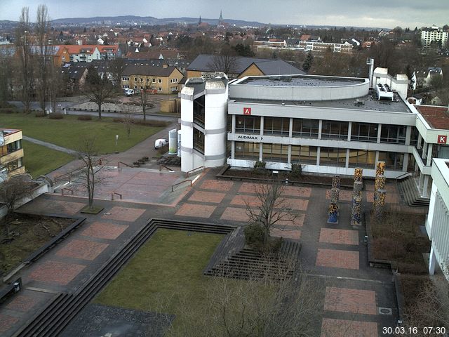 Foto der Webcam: Verwaltungsgeb&auml;ude, Innenhof mit Audimax, H&ouml;rsaal-Geb&auml;ude 1