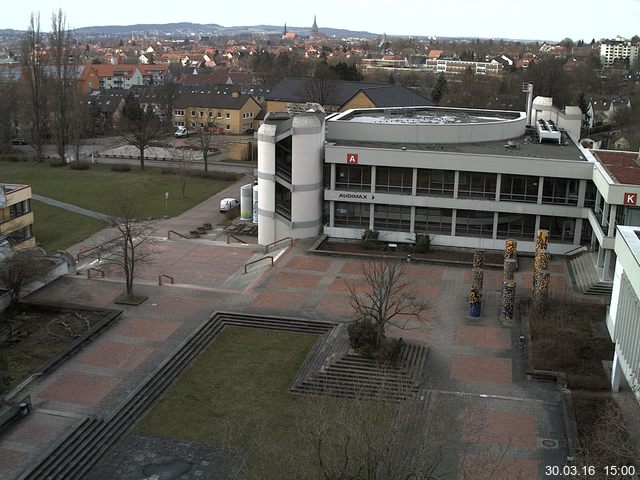 Foto der Webcam: Verwaltungsgeb&auml;ude, Innenhof mit Audimax, H&ouml;rsaal-Geb&auml;ude 1