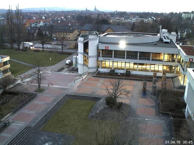 Foto der Webcam: Verwaltungsgeb&auml;ude, Innenhof mit Audimax, H&ouml;rsaal-Geb&auml;ude 1