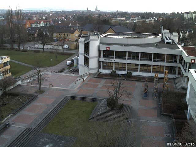 Foto der Webcam: Verwaltungsgeb&auml;ude, Innenhof mit Audimax, H&ouml;rsaal-Geb&auml;ude 1