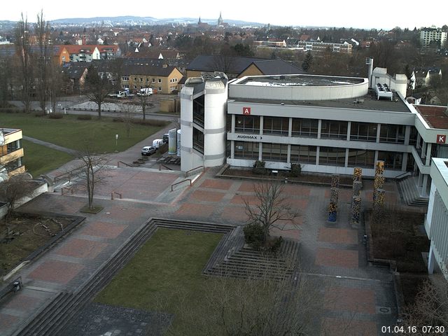 Foto der Webcam: Verwaltungsgeb&auml;ude, Innenhof mit Audimax, H&ouml;rsaal-Geb&auml;ude 1