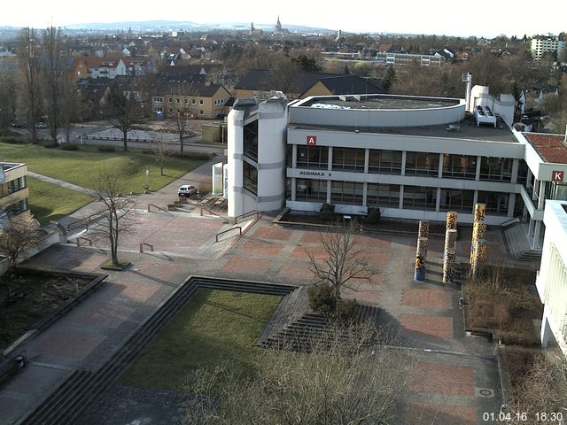 Foto der Webcam: Verwaltungsgeb&auml;ude, Innenhof mit Audimax, H&ouml;rsaal-Geb&auml;ude 1