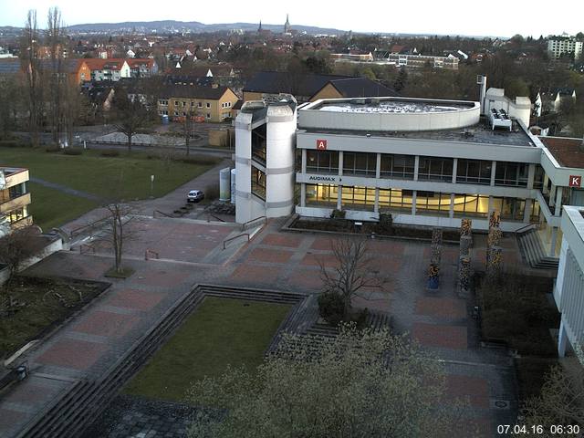 Foto der Webcam: Verwaltungsgeb&auml;ude, Innenhof mit Audimax, H&ouml;rsaal-Geb&auml;ude 1