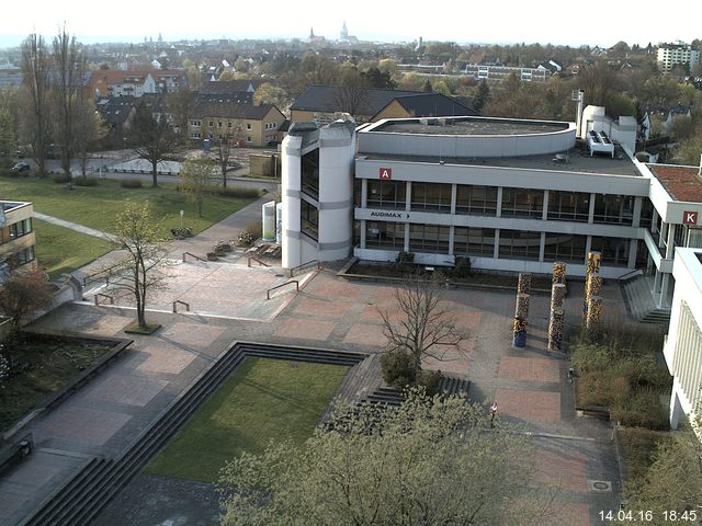 Foto der Webcam: Verwaltungsgeb&auml;ude, Innenhof mit Audimax, H&ouml;rsaal-Geb&auml;ude 1