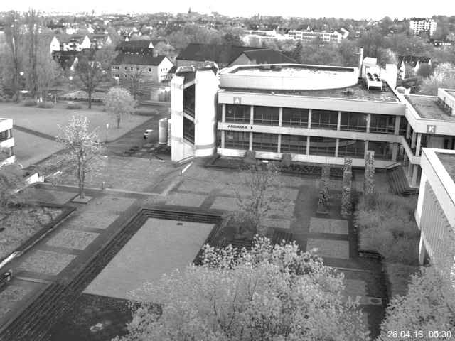 Foto der Webcam: Verwaltungsgeb&auml;ude, Innenhof mit Audimax, H&ouml;rsaal-Geb&auml;ude 1