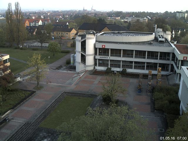Foto der Webcam: Verwaltungsgeb&auml;ude, Innenhof mit Audimax, H&ouml;rsaal-Geb&auml;ude 1