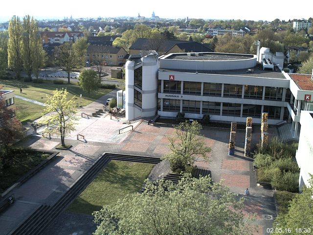 Foto der Webcam: Verwaltungsgeb&auml;ude, Innenhof mit Audimax, H&ouml;rsaal-Geb&auml;ude 1
