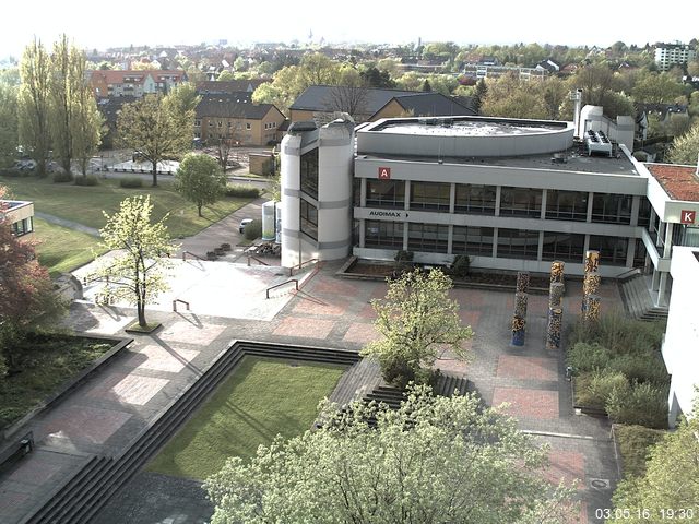 Foto der Webcam: Verwaltungsgeb&auml;ude, Innenhof mit Audimax, H&ouml;rsaal-Geb&auml;ude 1