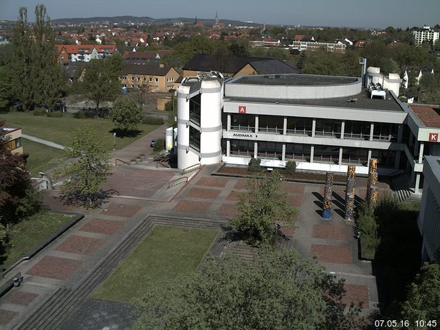 Foto der Webcam: Verwaltungsgeb&auml;ude, Innenhof mit Audimax, H&ouml;rsaal-Geb&auml;ude 1