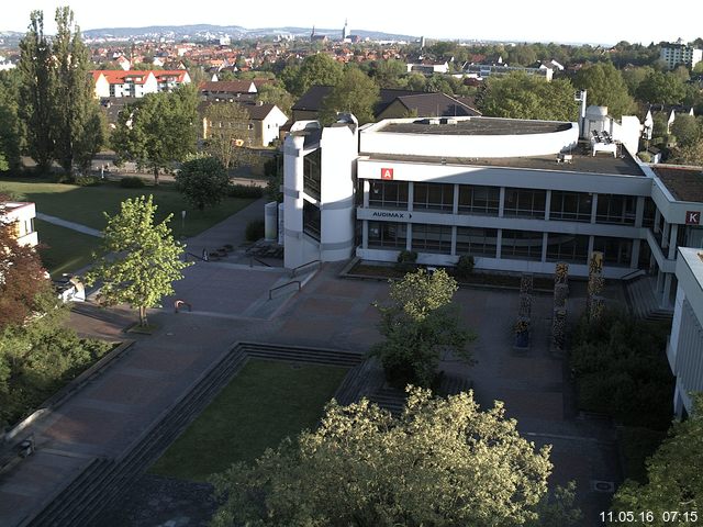Foto der Webcam: Verwaltungsgeb&auml;ude, Innenhof mit Audimax, H&ouml;rsaal-Geb&auml;ude 1