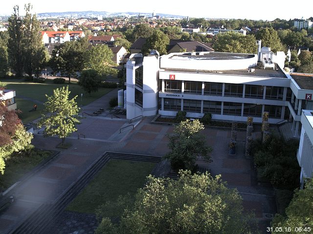 Foto der Webcam: Verwaltungsgeb&auml;ude, Innenhof mit Audimax, H&ouml;rsaal-Geb&auml;ude 1