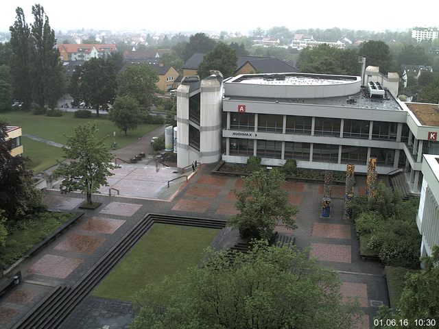 Foto der Webcam: Verwaltungsgeb&auml;ude, Innenhof mit Audimax, H&ouml;rsaal-Geb&auml;ude 1