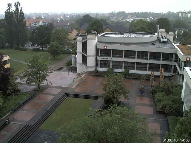 Foto der Webcam: Verwaltungsgeb&auml;ude, Innenhof mit Audimax, H&ouml;rsaal-Geb&auml;ude 1