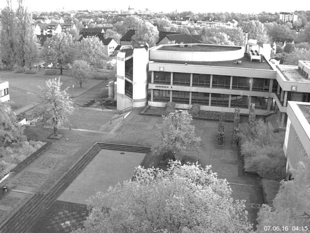 Foto der Webcam: Verwaltungsgeb&auml;ude, Innenhof mit Audimax, H&ouml;rsaal-Geb&auml;ude 1