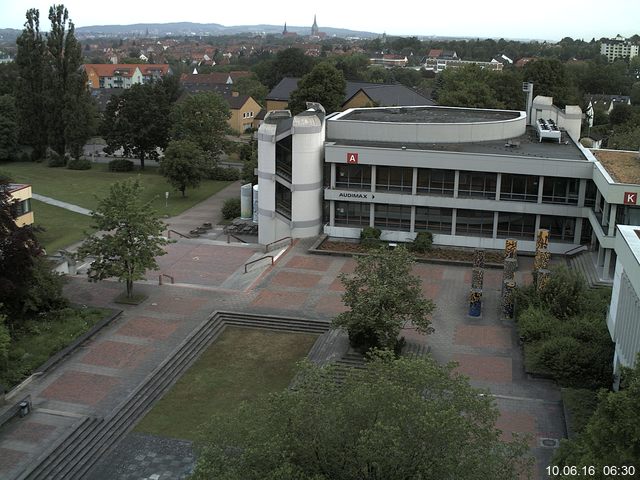 Foto der Webcam: Verwaltungsgeb&auml;ude, Innenhof mit Audimax, H&ouml;rsaal-Geb&auml;ude 1