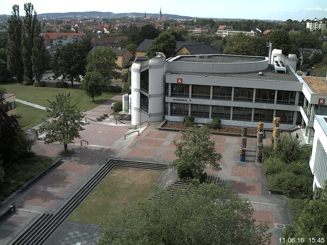 Foto der Webcam: Verwaltungsgeb&auml;ude, Innenhof mit Audimax, H&ouml;rsaal-Geb&auml;ude 1