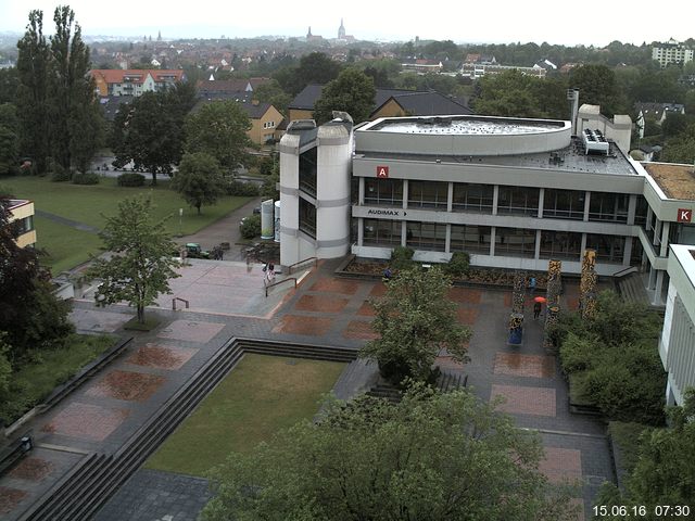 Foto der Webcam: Verwaltungsgeb&auml;ude, Innenhof mit Audimax, H&ouml;rsaal-Geb&auml;ude 1