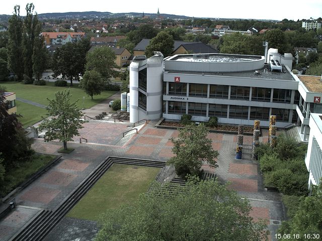 Foto der Webcam: Verwaltungsgeb&auml;ude, Innenhof mit Audimax, H&ouml;rsaal-Geb&auml;ude 1