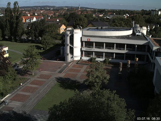 Foto der Webcam: Verwaltungsgeb&auml;ude, Innenhof mit Audimax, H&ouml;rsaal-Geb&auml;ude 1