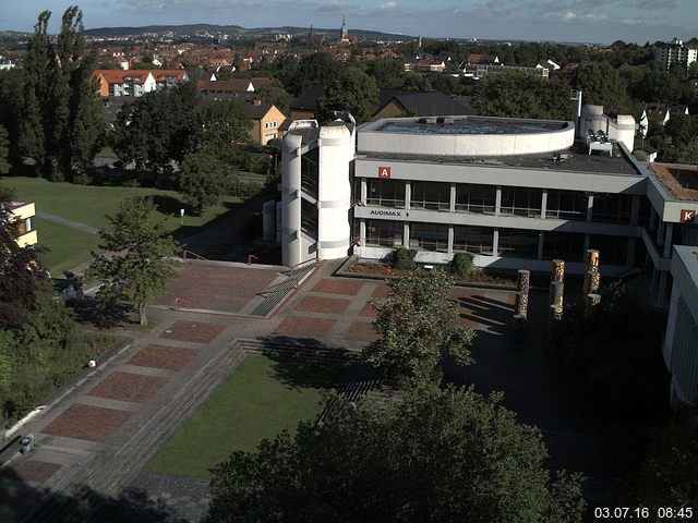 Foto der Webcam: Verwaltungsgeb&auml;ude, Innenhof mit Audimax, H&ouml;rsaal-Geb&auml;ude 1