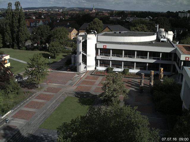 Foto der Webcam: Verwaltungsgeb&auml;ude, Innenhof mit Audimax, H&ouml;rsaal-Geb&auml;ude 1