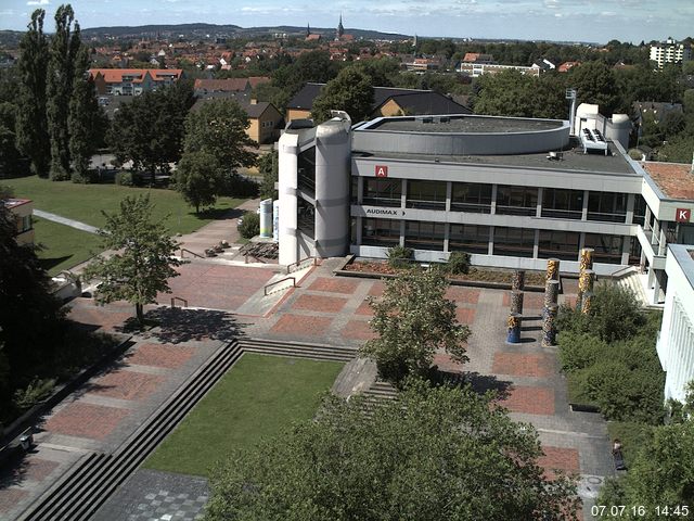 Foto der Webcam: Verwaltungsgeb&auml;ude, Innenhof mit Audimax, H&ouml;rsaal-Geb&auml;ude 1
