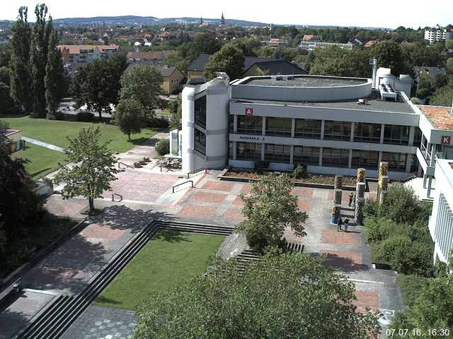 Foto der Webcam: Verwaltungsgeb&auml;ude, Innenhof mit Audimax, H&ouml;rsaal-Geb&auml;ude 1