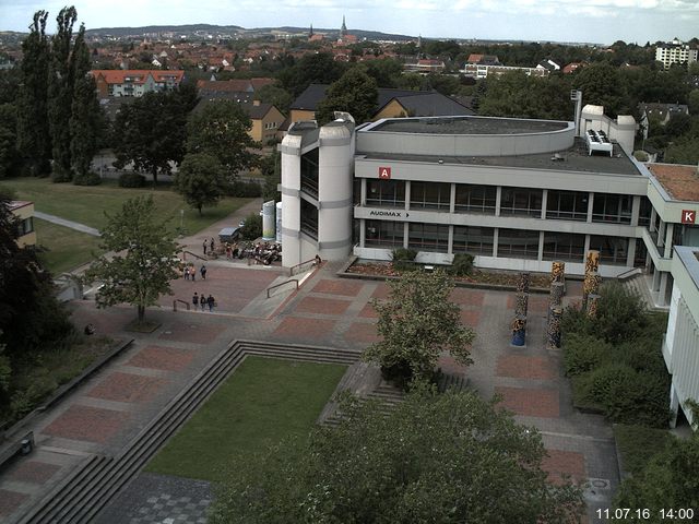 Foto der Webcam: Verwaltungsgeb&auml;ude, Innenhof mit Audimax, H&ouml;rsaal-Geb&auml;ude 1