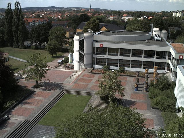 Foto der Webcam: Verwaltungsgeb&auml;ude, Innenhof mit Audimax, H&ouml;rsaal-Geb&auml;ude 1