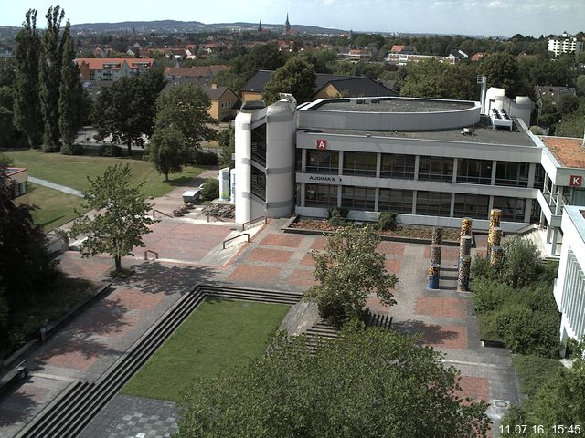 Foto der Webcam: Verwaltungsgeb&auml;ude, Innenhof mit Audimax, H&ouml;rsaal-Geb&auml;ude 1