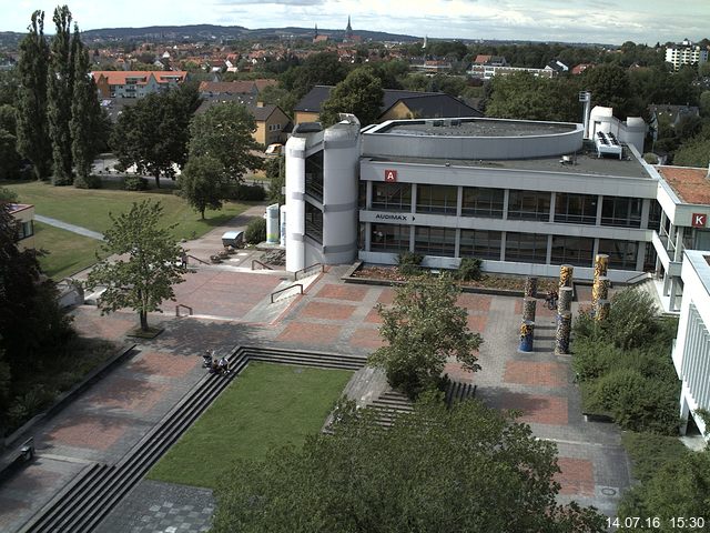 Foto der Webcam: Verwaltungsgeb&auml;ude, Innenhof mit Audimax, H&ouml;rsaal-Geb&auml;ude 1