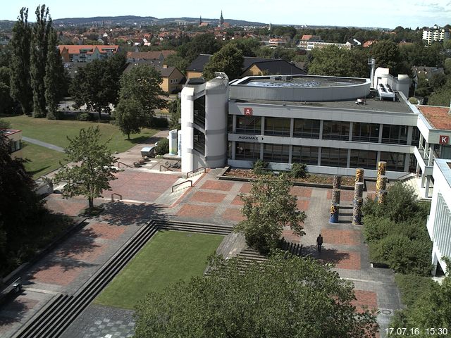 Foto der Webcam: Verwaltungsgeb&auml;ude, Innenhof mit Audimax, H&ouml;rsaal-Geb&auml;ude 1
