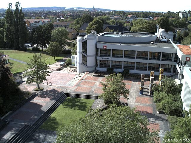 Foto der Webcam: Verwaltungsgeb&auml;ude, Innenhof mit Audimax, H&ouml;rsaal-Geb&auml;ude 1