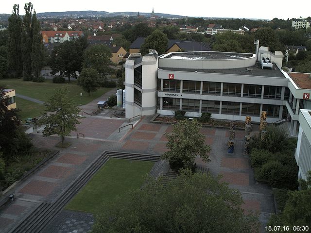 Foto der Webcam: Verwaltungsgeb&auml;ude, Innenhof mit Audimax, H&ouml;rsaal-Geb&auml;ude 1