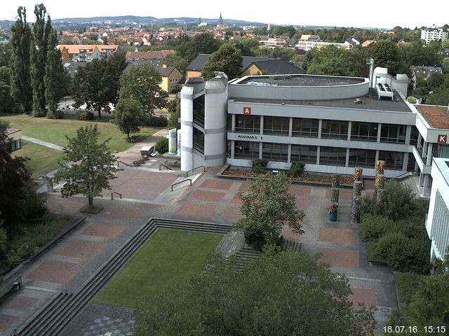 Foto der Webcam: Verwaltungsgeb&auml;ude, Innenhof mit Audimax, H&ouml;rsaal-Geb&auml;ude 1
