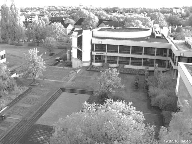 Foto der Webcam: Verwaltungsgeb&auml;ude, Innenhof mit Audimax, H&ouml;rsaal-Geb&auml;ude 1