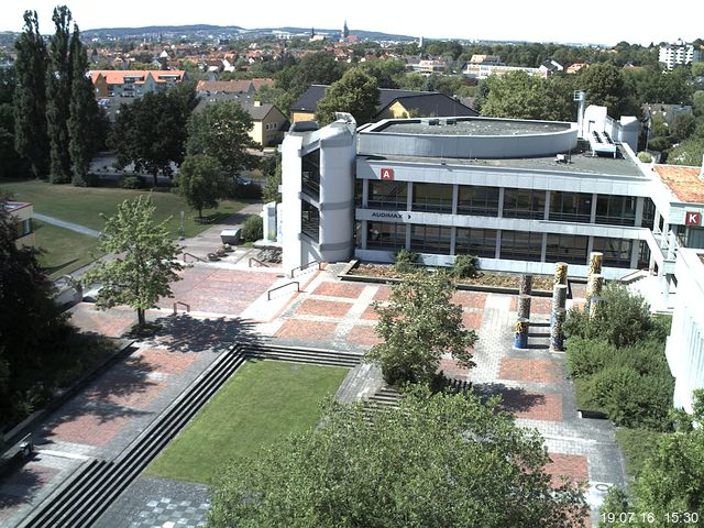 Foto der Webcam: Verwaltungsgeb&auml;ude, Innenhof mit Audimax, H&ouml;rsaal-Geb&auml;ude 1