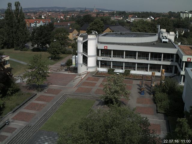 Foto der Webcam: Verwaltungsgeb&auml;ude, Innenhof mit Audimax, H&ouml;rsaal-Geb&auml;ude 1