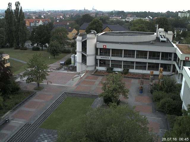 Foto der Webcam: Verwaltungsgeb&auml;ude, Innenhof mit Audimax, H&ouml;rsaal-Geb&auml;ude 1